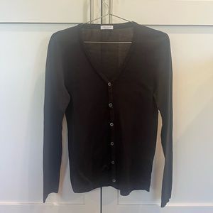 LORIS DIRAN New York City. 100% Sheer Cotton. Size Medium. Color Black.